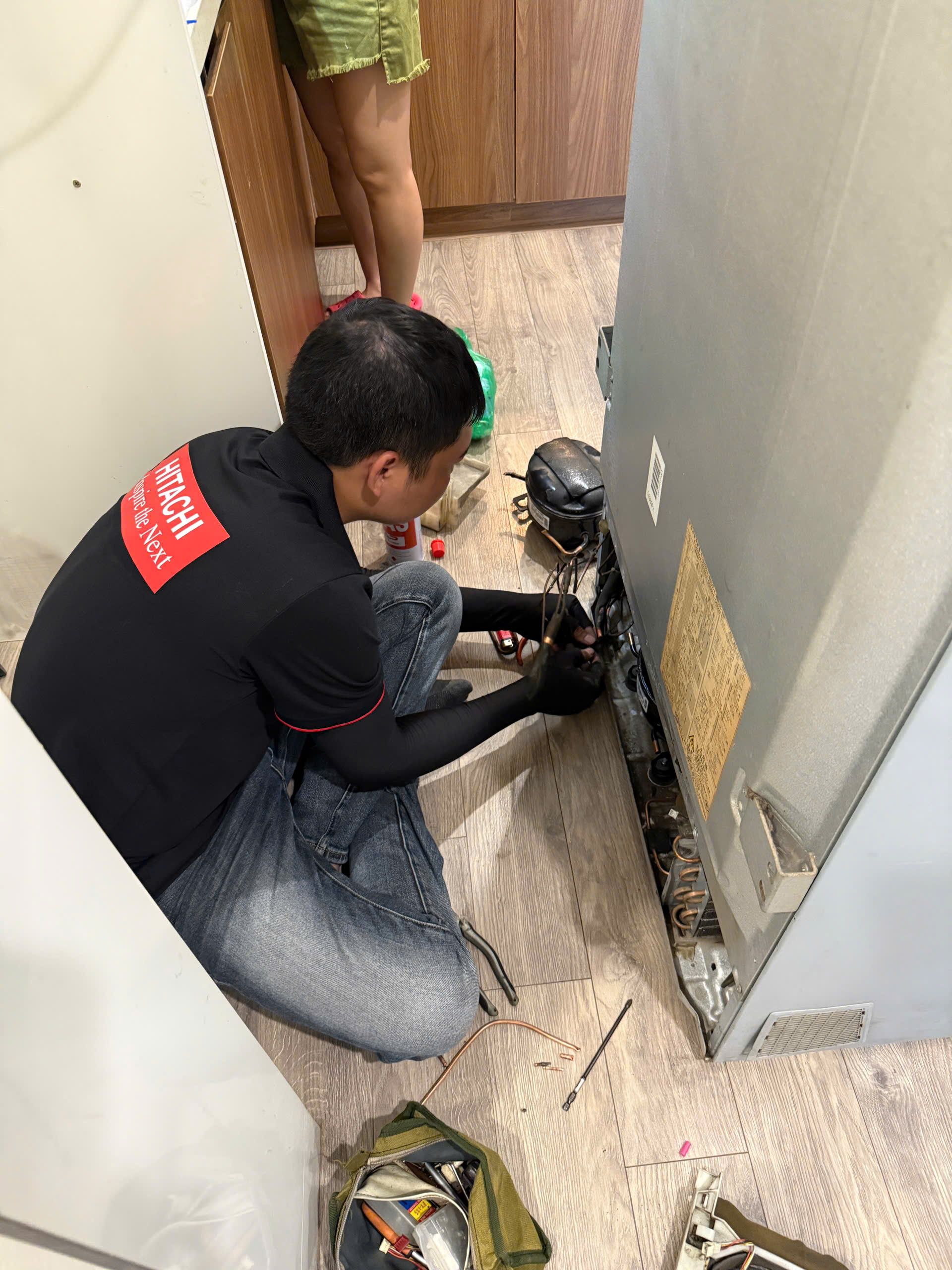 Kỹ thuật thay Block Hitachi nội địa chính hãng tại nhà khách hàng