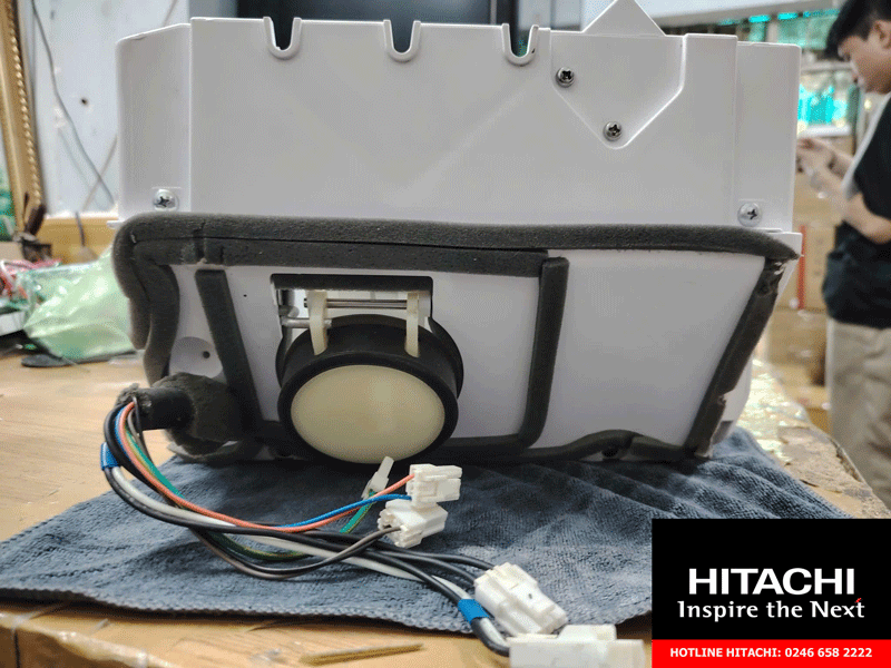 Moto-cối-xay-đá-bào-đá-tủ-lạnh-hitachi-chính-hãng