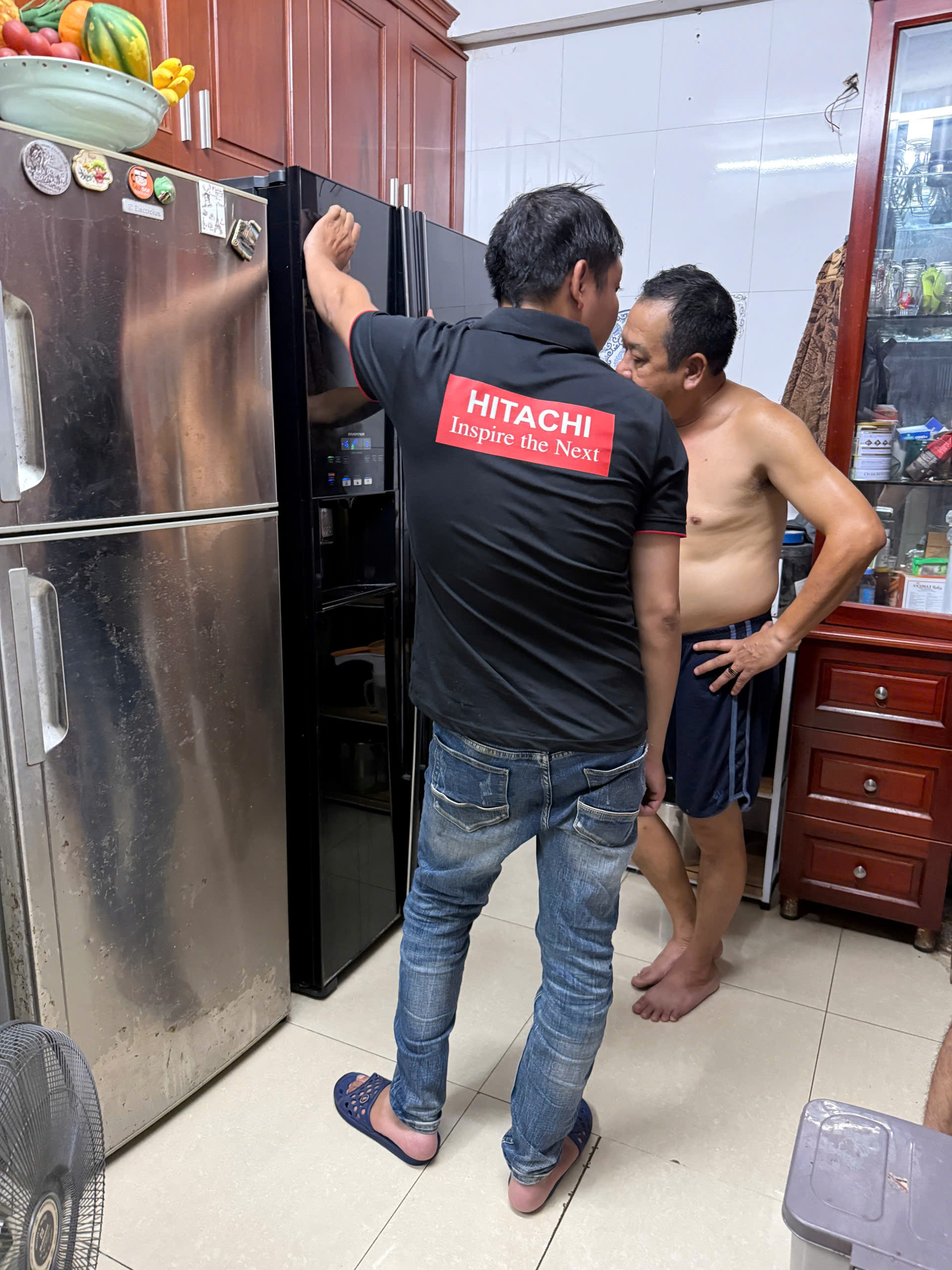 Ngoài chất lượng sản phẩm thì Hitachi có hệ thống trạm bảo hành hỗ trợ nhanh chóng chuyên nghiệp