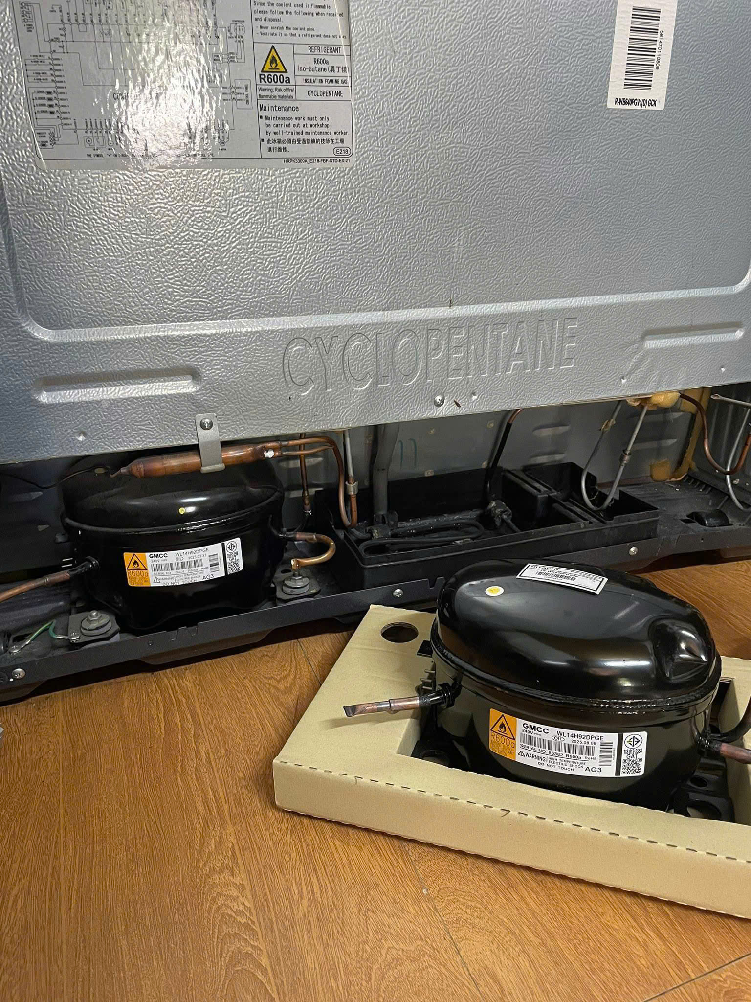 Kỹ thuật thay thế lốc nạp gas tủ lạnh hitachi tại nhà khách hàng