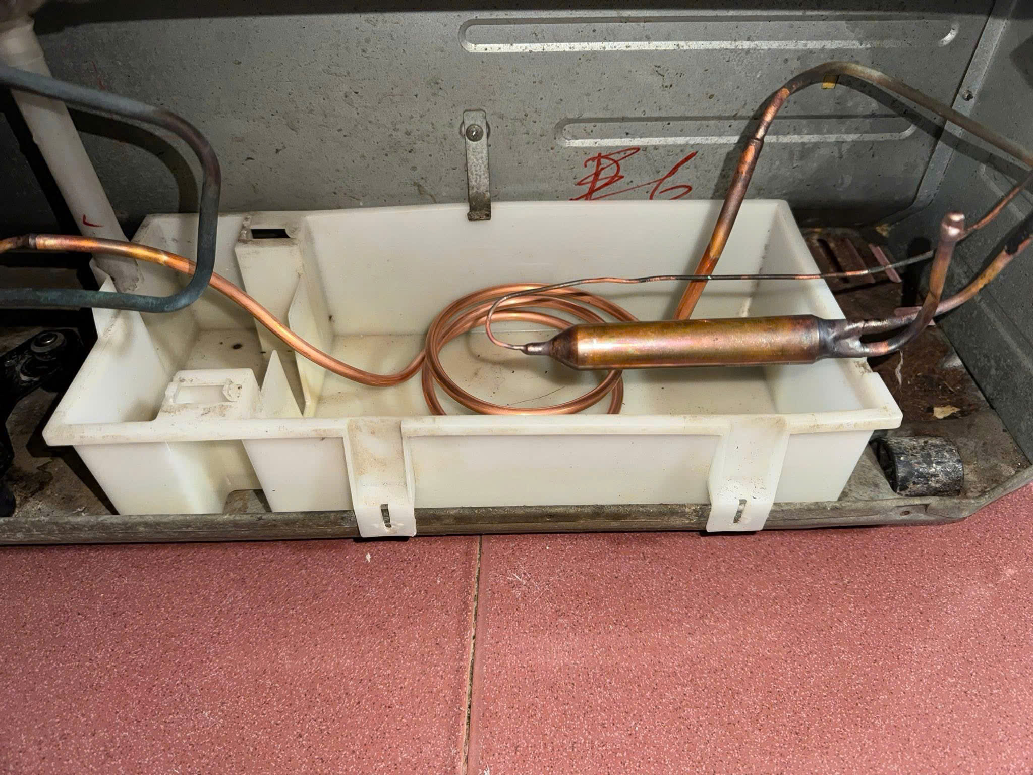 Tủ lạnh hitachi bị tắc phin lọc