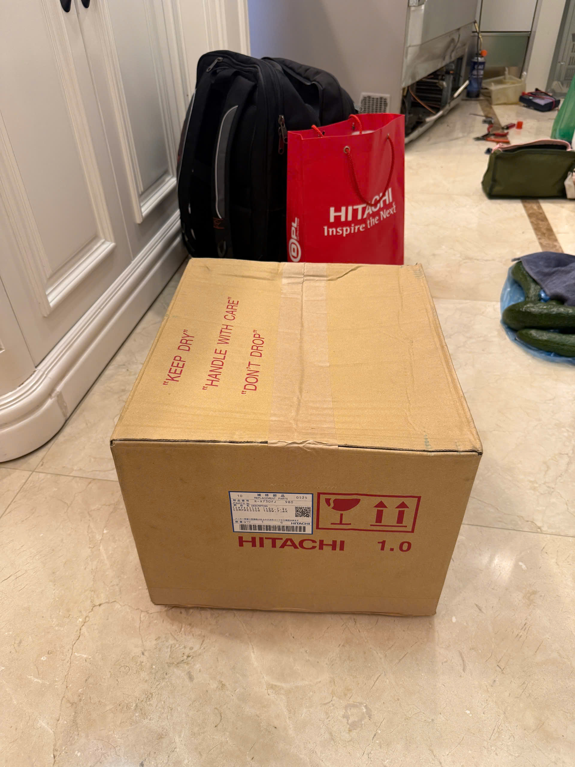 Thay lốc block máy nén tủ lạnh Hitachi tại nhà