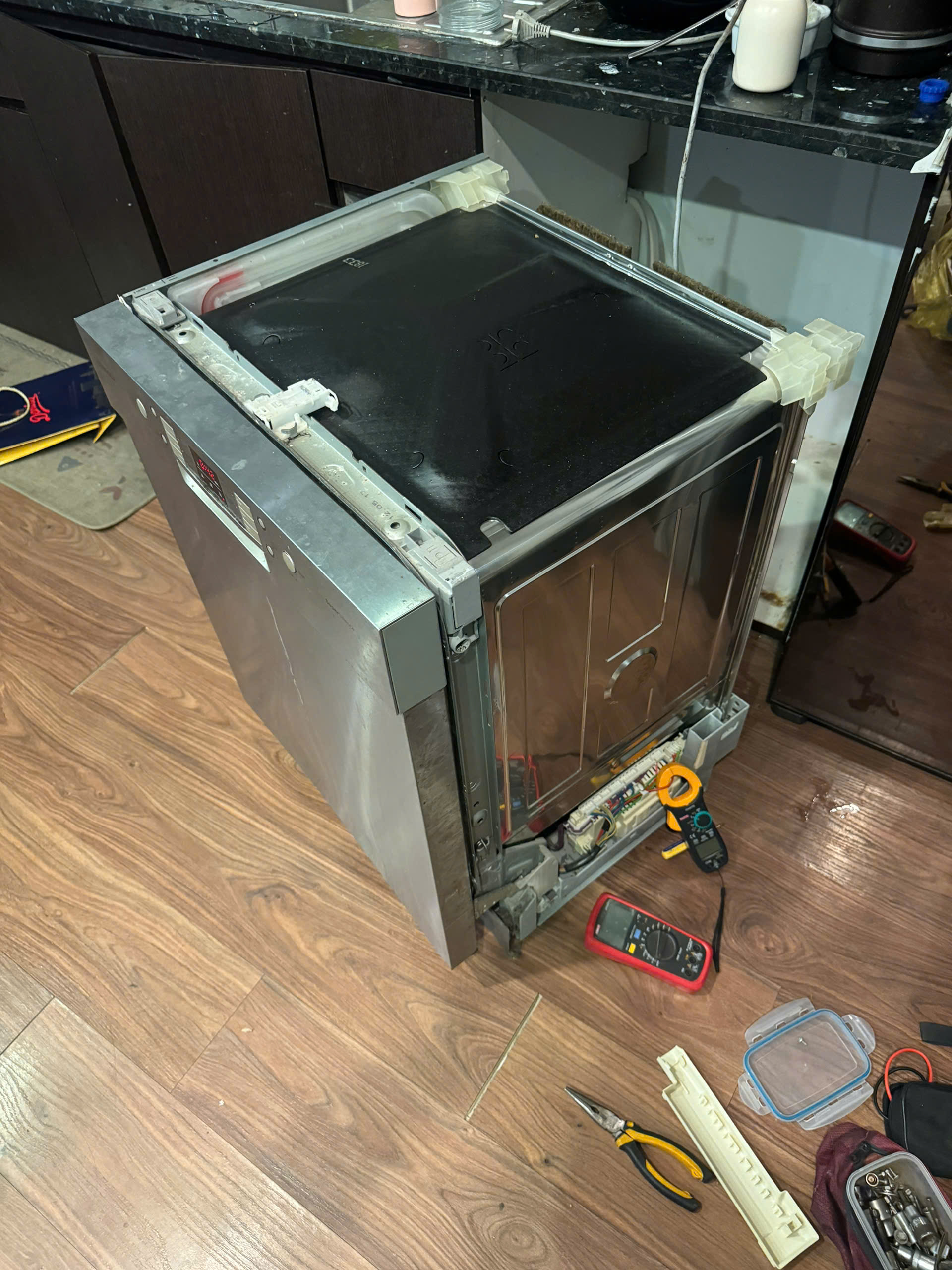 Sửa máy rửa bát Hitachi chuyên nghiệp tại nhà